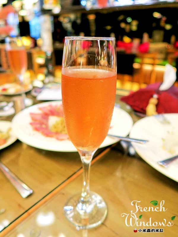 【捷運市政府站】FrenchWindows 琺蘭綺瑥朵~奢華待遇，六星級尊爵享受，好姊妹的約會勝地♥(免費WIFI/不限時/約會聚餐聖地)