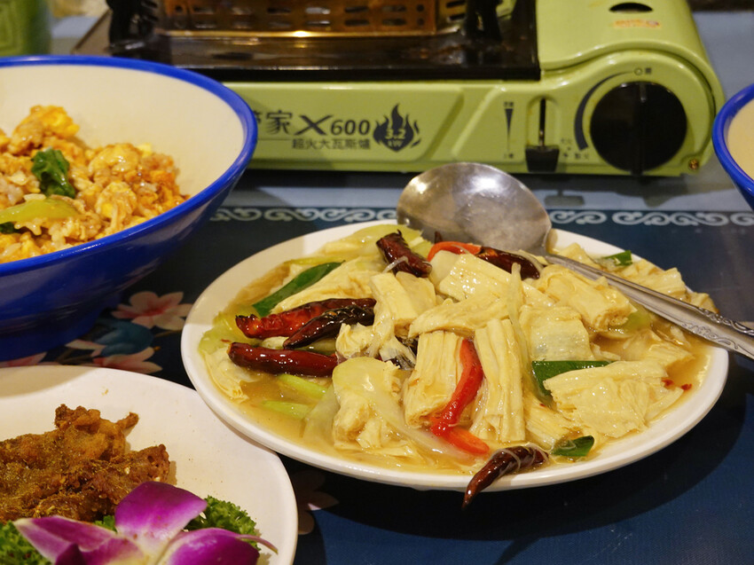 台北大安—秦味館｜任由舌尖上的酸麻辣 溜一趟陝西香料之旅｜國父紀念館、東區