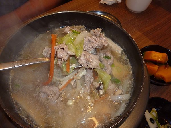 朝鮮味韓國料理(仁愛二店)：各式各樣的小菜吃到到飽--朝鮮味韓國料理餐廳安和店