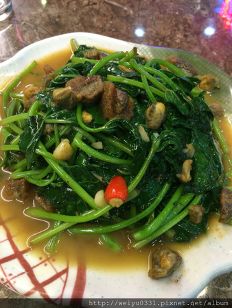 松山區美食-京華城美食推薦、八德路人氣熱炒聚會店《阿忠熱炒》