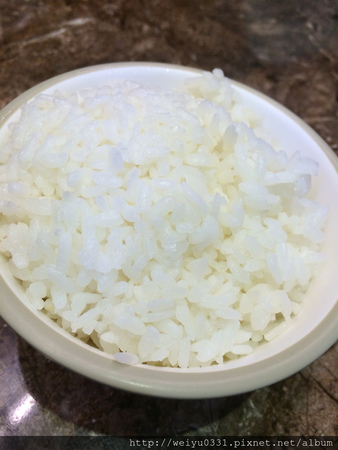 松山區美食-京華城美食推薦、八德路人氣熱炒聚會店《阿忠熱炒》