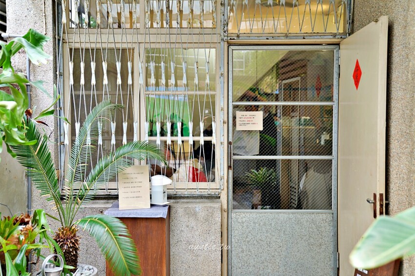 台南市東區【台南】中西區|和喫咖啡,老屋咖啡廳,圓滾滾鬆餅球,豐盛早午餐