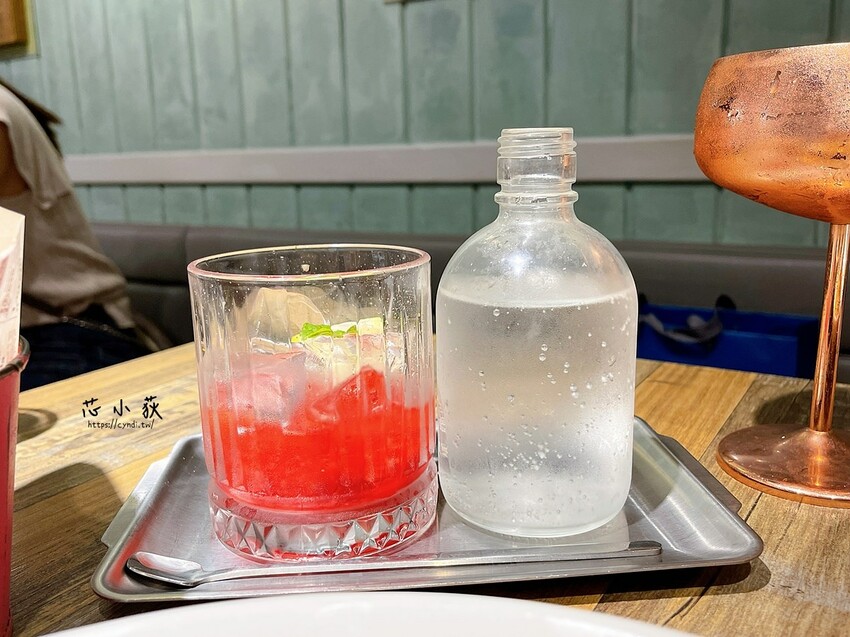 HUN 混，台中一中街平價大份量義大利麵，免費加麵加飯，工業風裝潢，招牌橘醬必吃 - Cyndi love’s 享食天堂