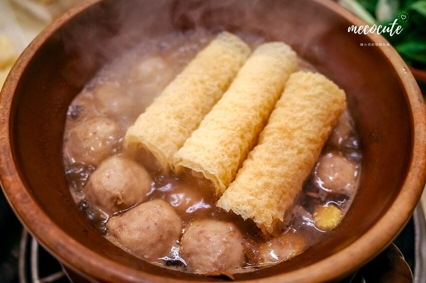 立冬吃這間,全台生意最好的霸味薑母鴨在三重,生意好到有警衛指揮交通!