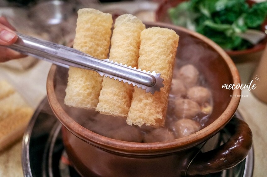 立冬吃這間,全台生意最好的霸味薑母鴨在三重,生意好到有警衛指揮交通!