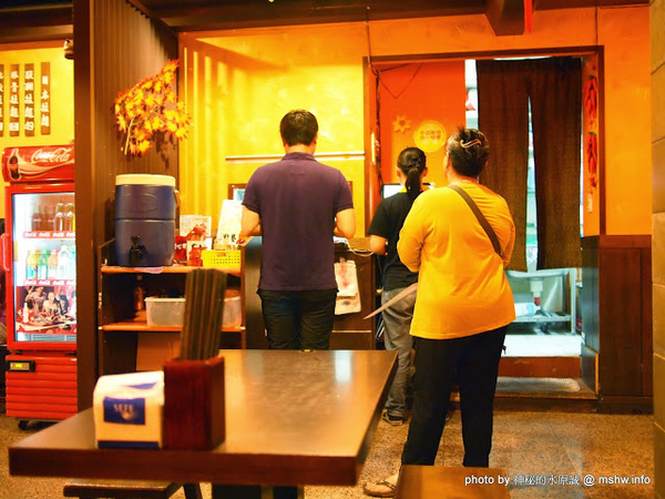 神座日本拉麵(至聖巨蛋店):【食記】高雄神座日本拉麵至聖巨蛋店@左營MRT凹子底 : 台式風味, 與日本神座無關! 神座日本拉麵(至聖巨蛋店):【食記】高雄神座日本拉麵至聖巨蛋店@左營MRT凹子底 : 台式風味, 與日本神座無關!