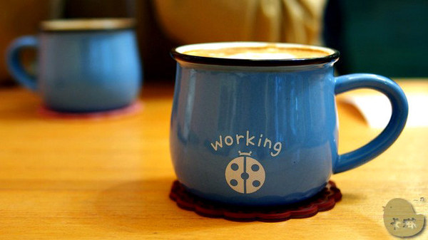 這裡有貓 caf'e：【食記】台中。《這裡有貓 caf'e》超可愛貓拉花！