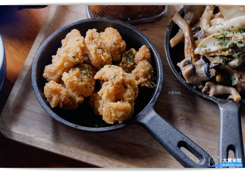 平日點排餐享沙拉吧吃到飽,MASTRO CAFE(戰斧教父內湖店),,SOP脆皮炸雞/牛尾湯無限喝！加50元再享粉紅氣泡酒/啤酒無限暢飲！內湖餐酒館推薦,內湖牛排餐廳推薦,內湖美式餐廳推薦,捷運港墘站