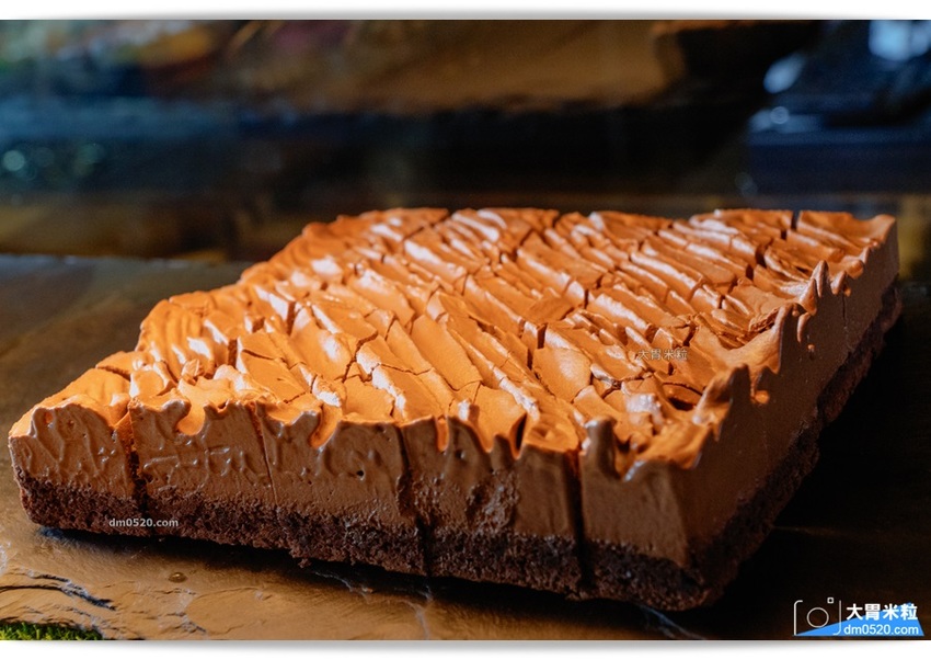 平日點排餐享沙拉吧吃到飽,MASTRO CAFE(戰斧教父內湖店),,SOP脆皮炸雞/牛尾湯無限喝！加50元再享粉紅氣泡酒/啤酒無限暢飲！內湖餐酒館推薦,內湖牛排餐廳推薦,內湖美式餐廳推薦,捷運港墘站