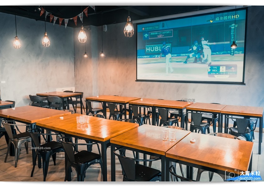 平日點排餐享沙拉吧吃到飽,MASTRO CAFE(戰斧教父內湖店),,SOP脆皮炸雞/牛尾湯無限喝！加50元再享粉紅氣泡酒/啤酒無限暢飲！內湖餐酒館推薦,內湖牛排餐廳推薦,內湖美式餐廳推薦,捷運港墘站