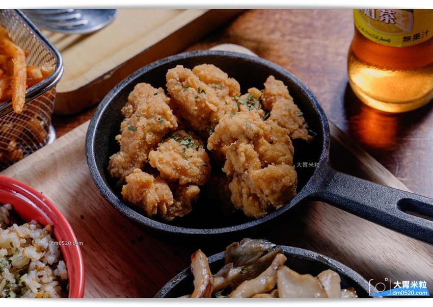 平日點排餐享沙拉吧吃到飽,MASTRO CAFE(戰斧教父內湖店),,SOP脆皮炸雞/牛尾湯無限喝！加50元再享粉紅氣泡酒/啤酒無限暢飲！內湖餐酒館推薦,內湖牛排餐廳推薦,內湖美式餐廳推薦,捷運港墘站