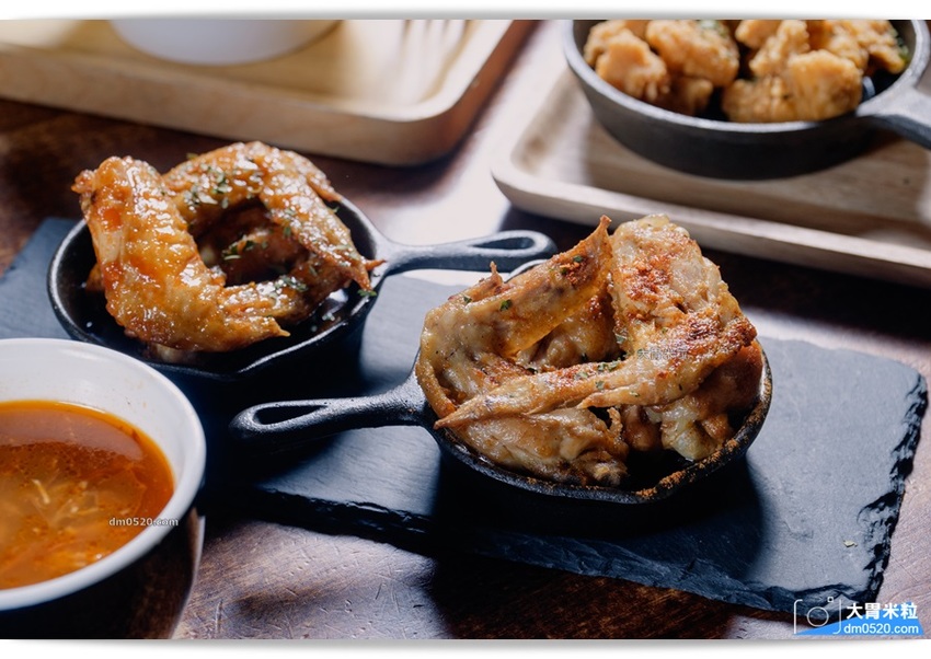 平日點排餐享沙拉吧吃到飽,MASTRO CAFE(戰斧教父內湖店),,SOP脆皮炸雞/牛尾湯無限喝！加50元再享粉紅氣泡酒/啤酒無限暢飲！內湖餐酒館推薦,內湖牛排餐廳推薦,內湖美式餐廳推薦,捷運港墘站