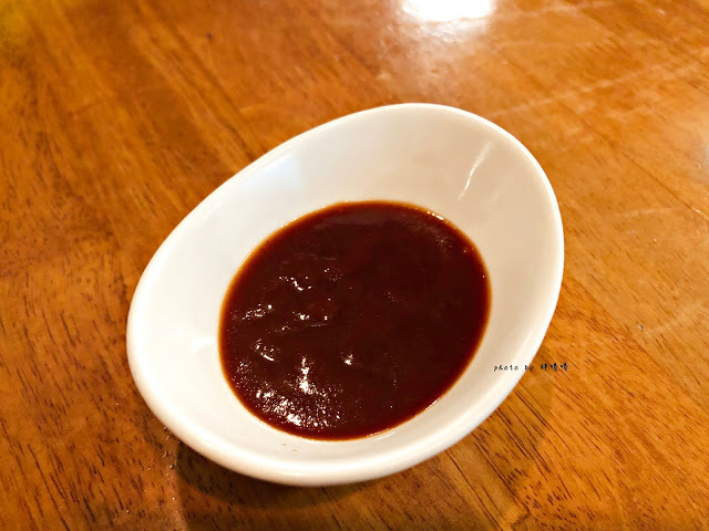 【台北 內湖】Mastro Cafe🔱內湖科學園區附近的美式餐酒館，空間寬敞舒適，肉品滋味啵兒棒，鮮奶油融雪蛋糕也口味也很棒，燈光美、氣氛佳的用餐好場所😉