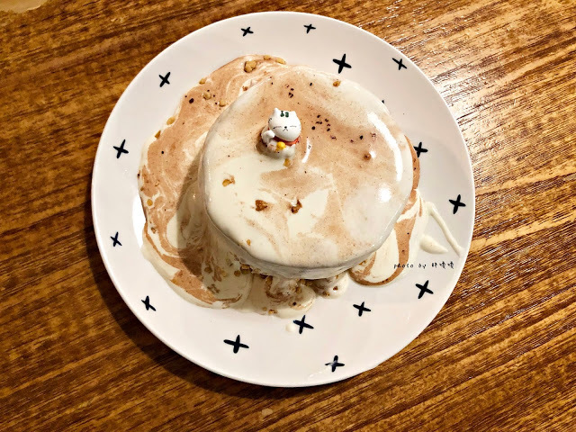 【台北 內湖】Mastro Cafe🔱內湖科學園區附近的美式餐酒館，空間寬敞舒適，肉品滋味啵兒棒，鮮奶油融雪蛋糕也口味也很棒，燈光美、氣氛佳的用餐好場所😉