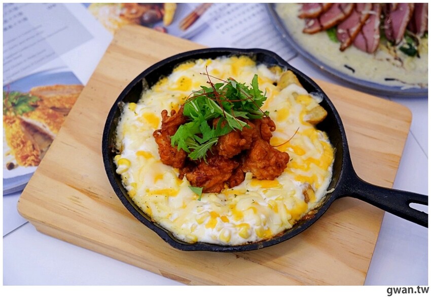 台中2D漫畫餐廳又一間！不限時、不收服務費，還有好吃下午茶～