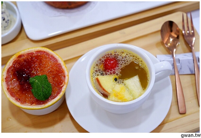 台中2D漫畫餐廳又一間！不限時、不收服務費，還有好吃下午茶～