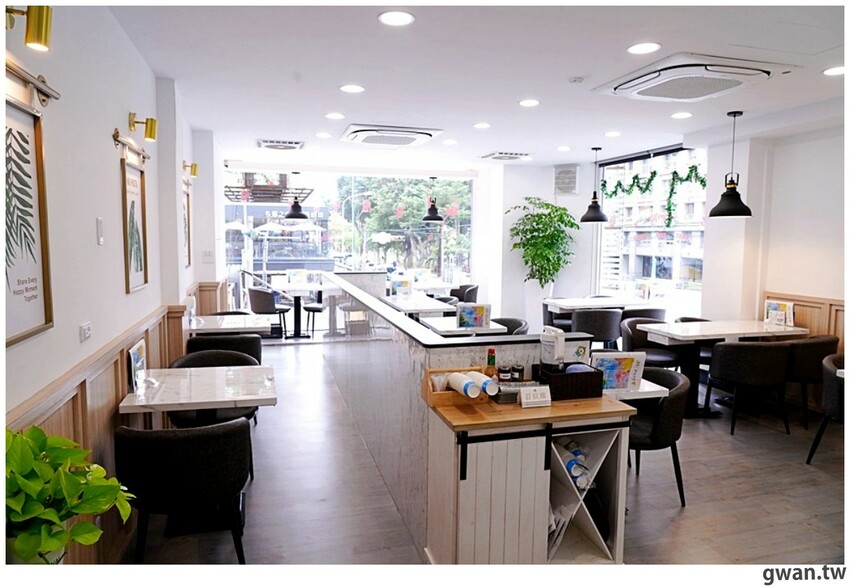 台中2D漫畫餐廳又一間！不限時、不收服務費，還有好吃下午茶～