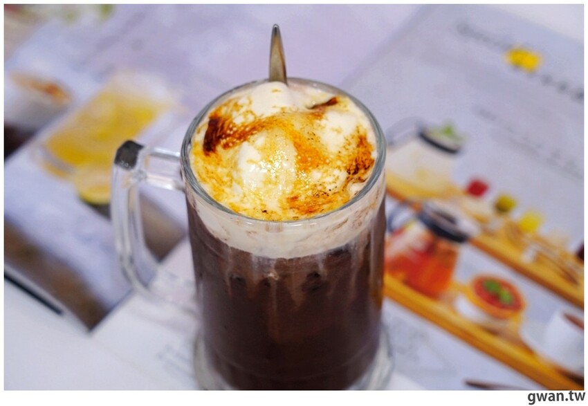 台中2D漫畫餐廳又一間！不限時、不收服務費，還有好吃下午茶～