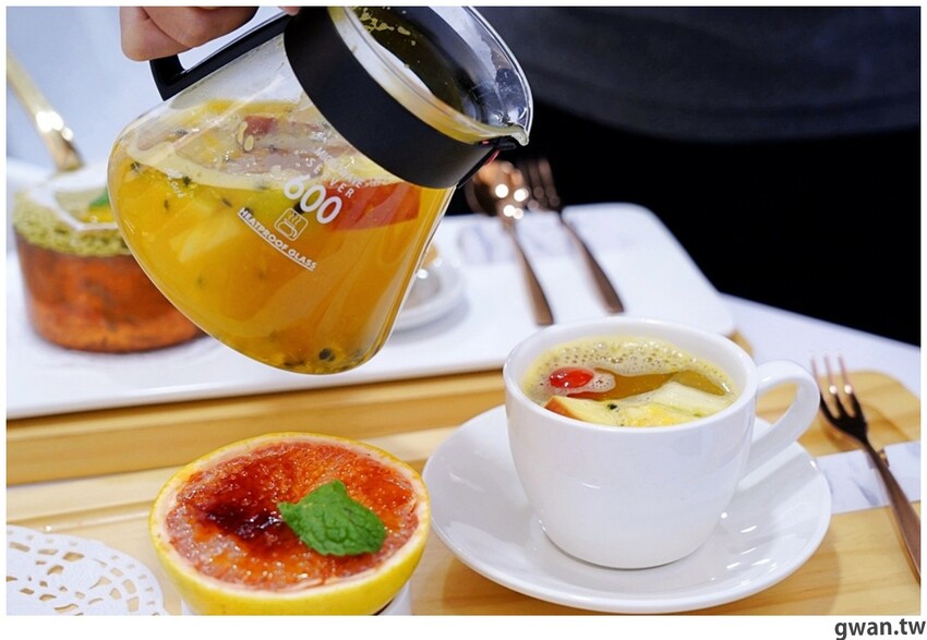 台中2D漫畫餐廳又一間！不限時、不收服務費，還有好吃下午茶～