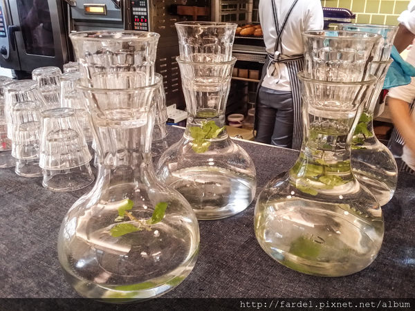 PSX_20150418_043744.jpg PSX_20150418_043744.jpg