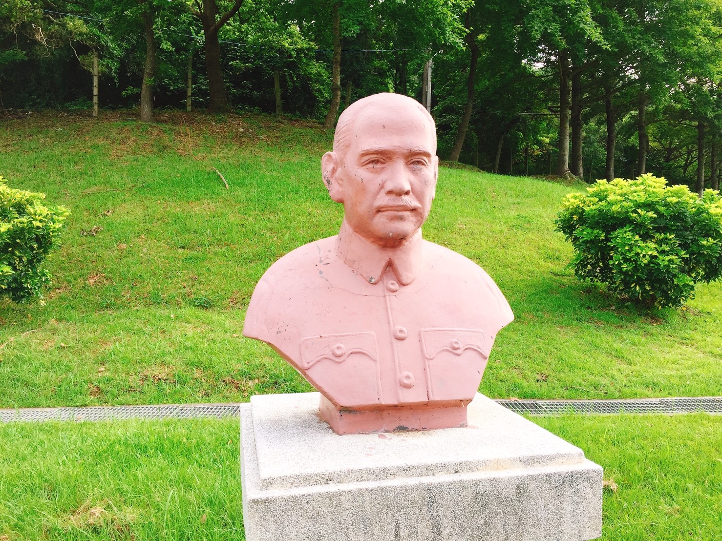 【桃園】兩蔣慈湖文化園區 碧草如茵涼風吹徐 適合當作中繼站休息片刻