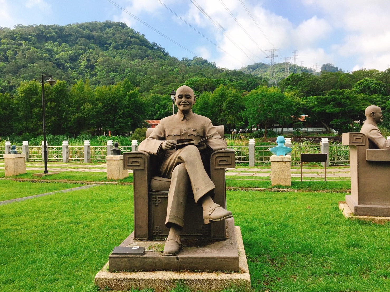 【桃園】兩蔣慈湖文化園區 碧草如茵涼風吹徐 適合當作中繼站休息片刻