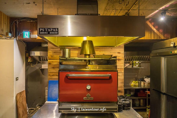 PS TAPAS 西班牙海鮮餐酒館(光復店)：東區隱藏版【西班牙煙燻小酒館PS TAPAS SMOKE HOUSE】