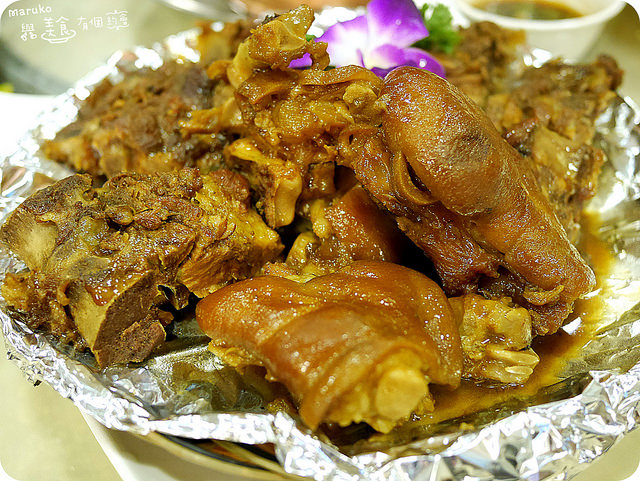 【暖呼呼火鍋】東北軒來自東北特色家鄉菜與酸菜白肉鍋享受大口吃肉的一餐。台北中山區