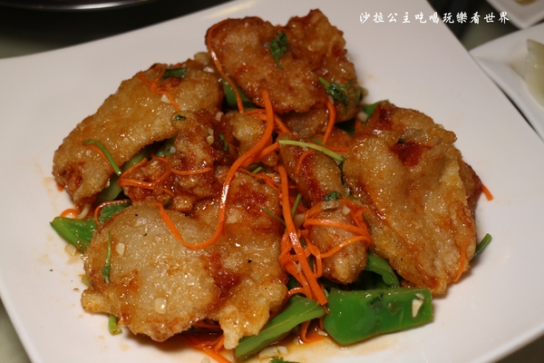 東北軒酸菜白肉鍋：中山區正宗哈爾濱東北菜『東北軒酸菜白肉鍋』圍爐/火鍋/殺豬菜/捷運松江南京站