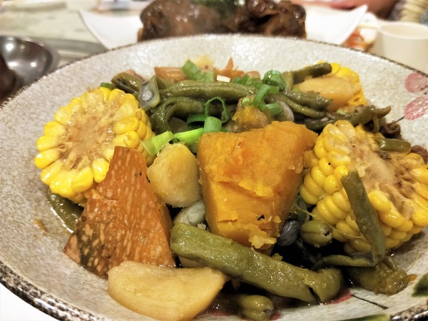 東北軒酸菜白肉鍋:【台北市食記】東北軒酸菜白肉鍋~正宗哈爾濱東北特色菜真材實料,家庭聚會,三五好友一起圍爐去