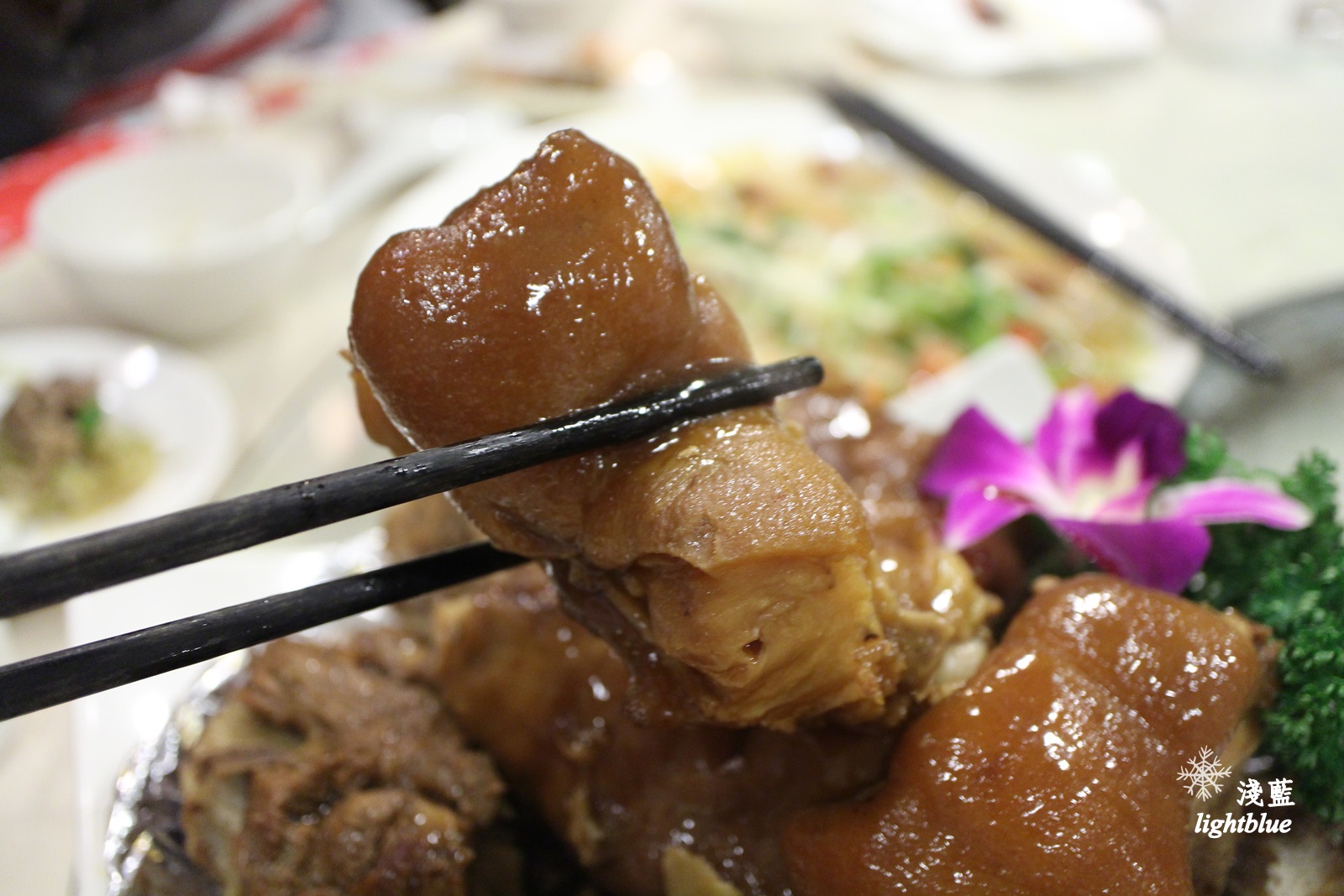 [ 松江南京站．長春路美食 ] 淺藍 × 東北軒酸菜白肉鍋～純正哈爾濱東北菜