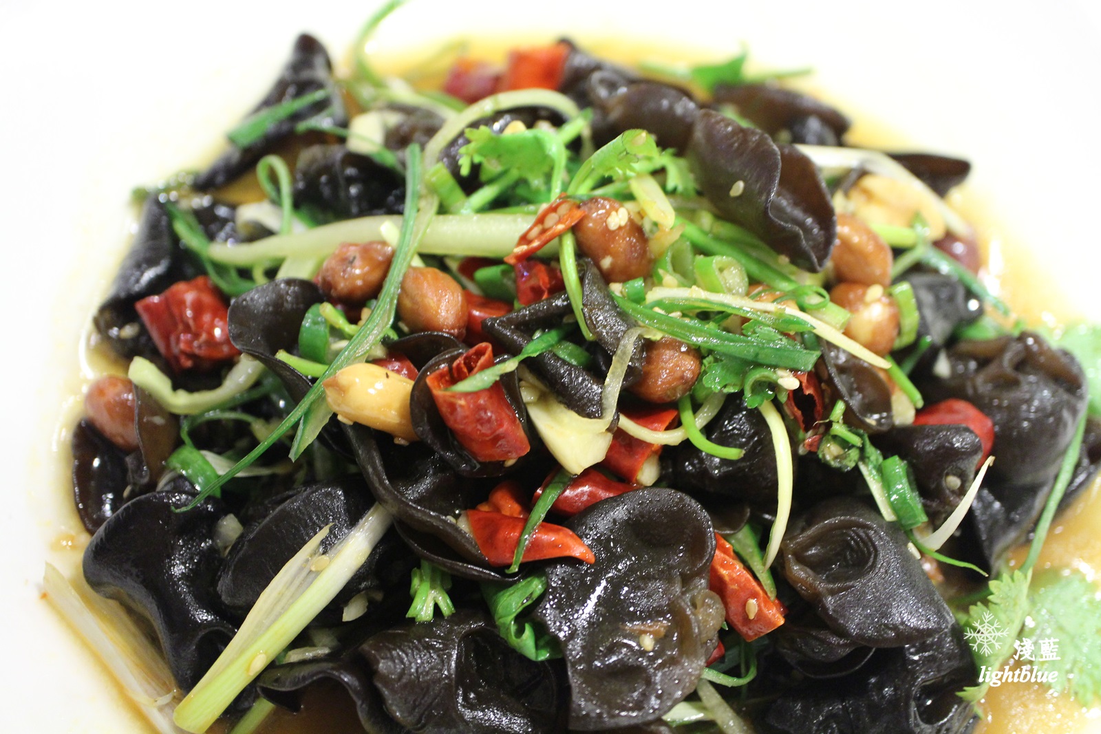 [ 松江南京站．長春路美食 ] 淺藍 × 東北軒酸菜白肉鍋～純正哈爾濱東北菜