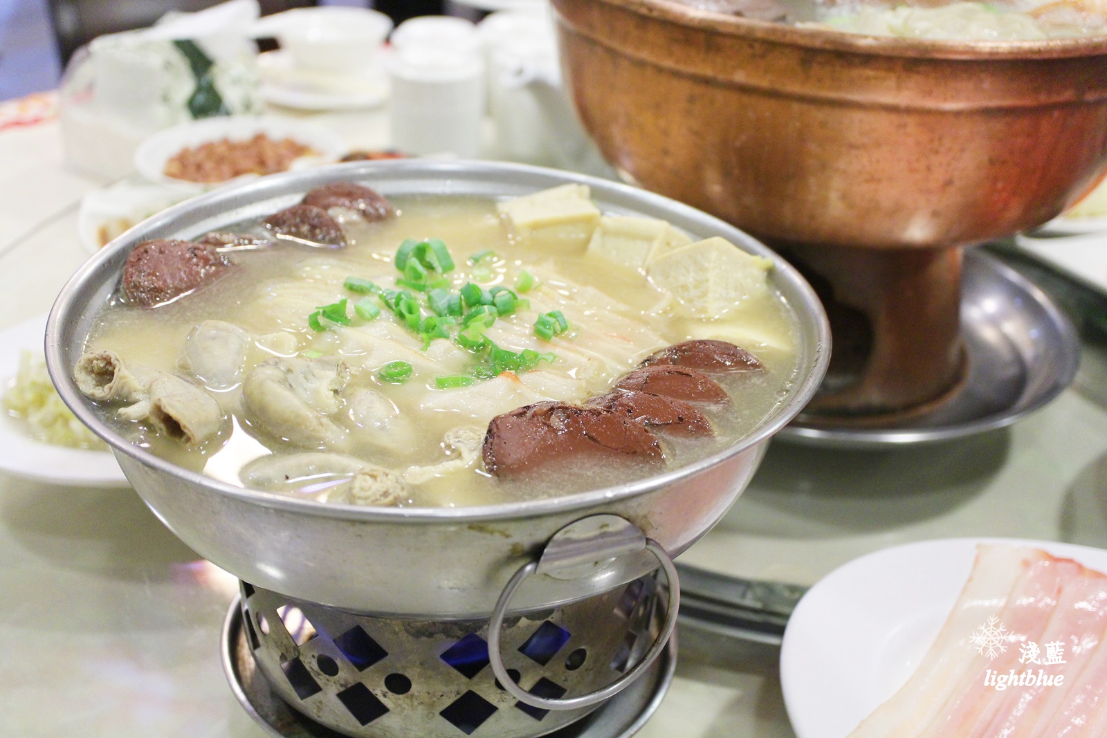 [ 松江南京站．長春路美食 ] 淺藍 × 東北軒酸菜白肉鍋～純正哈爾濱東北菜