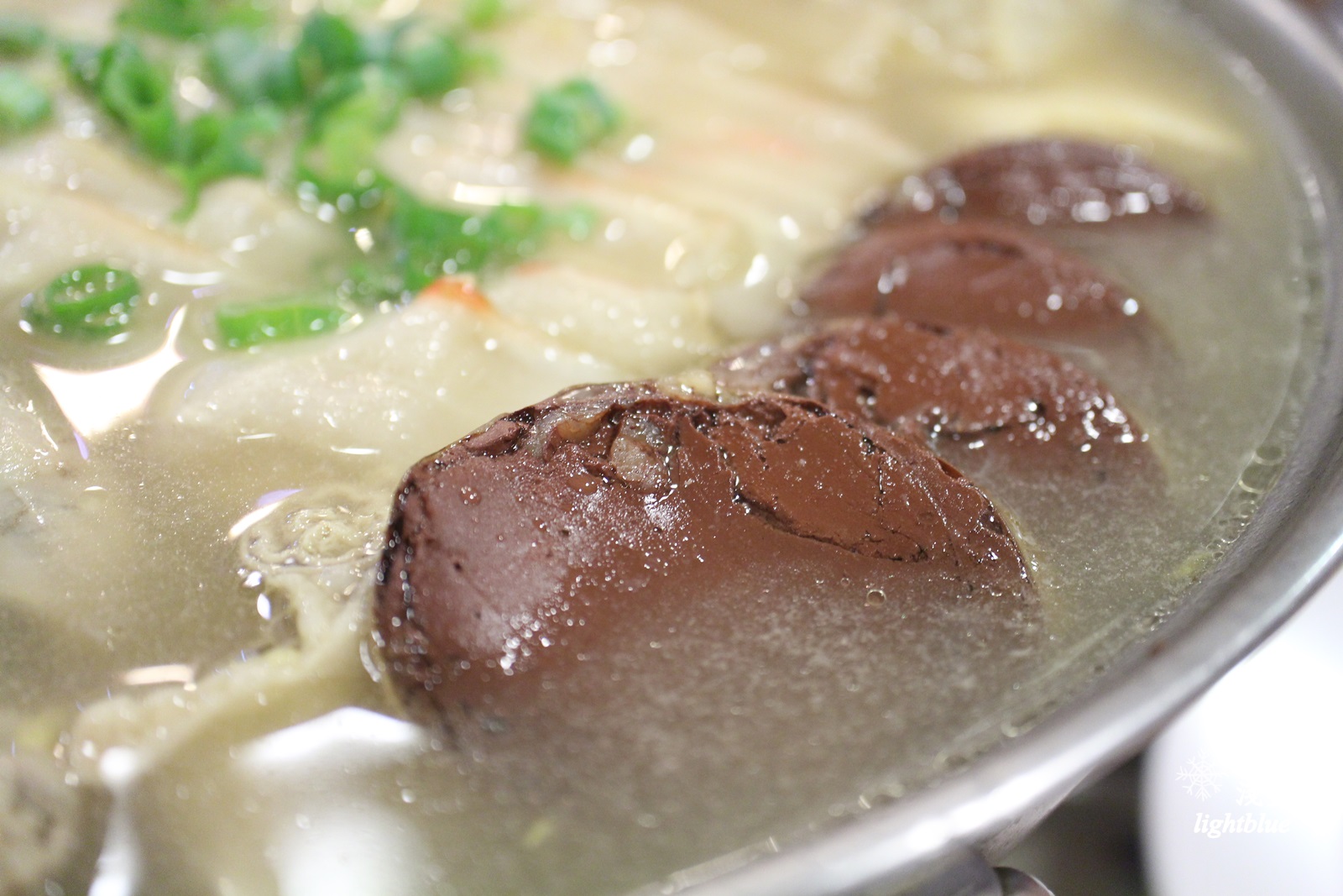 [ 松江南京站．長春路美食 ] 淺藍 × 東北軒酸菜白肉鍋～純正哈爾濱東北菜