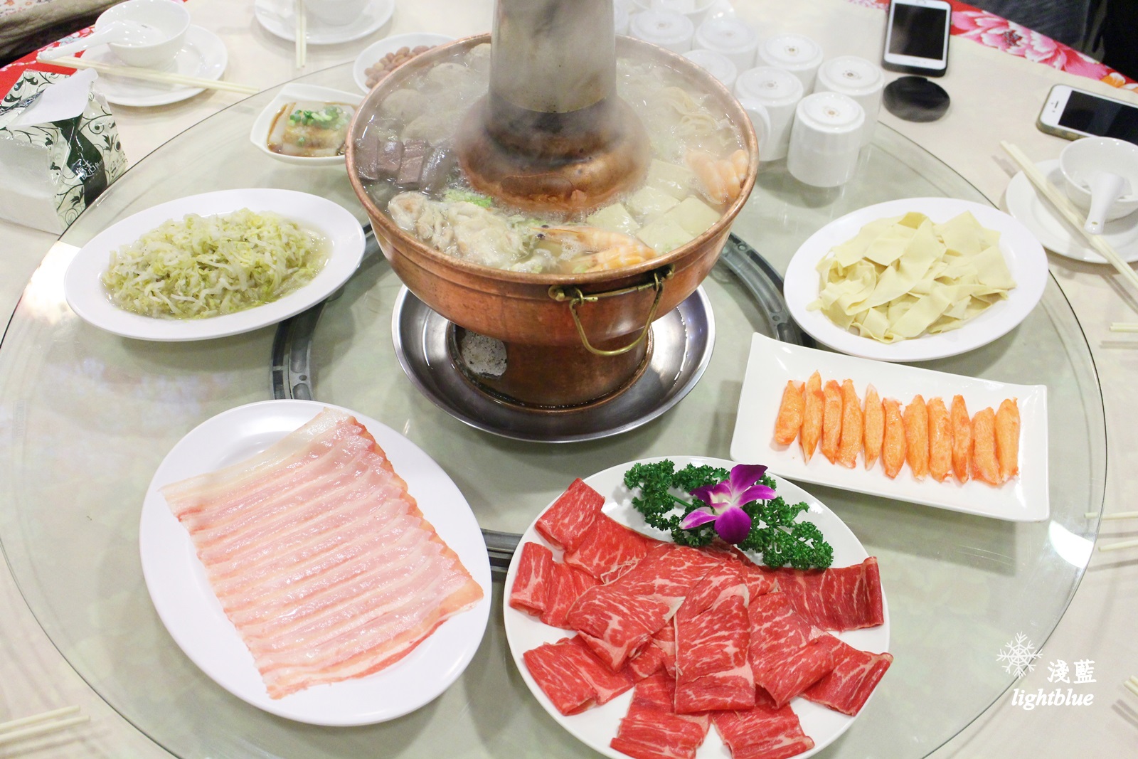 [ 松江南京站．長春路美食 ] 淺藍 × 東北軒酸菜白肉鍋～純正哈爾濱東北菜