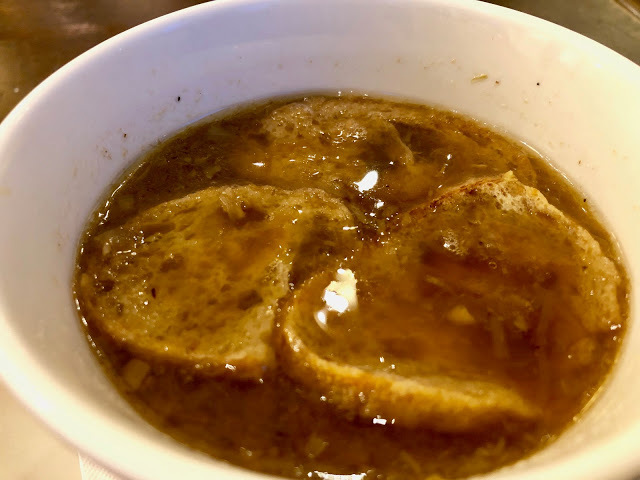 【食記】台北信義區 PAUL 法式麵包餐廳, 甜點不錯鹹食普普