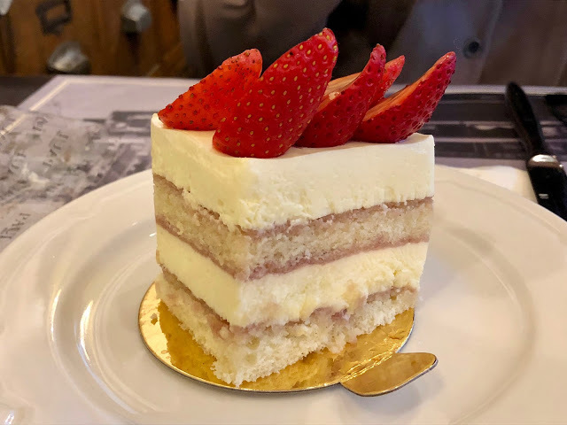 【食記】台北信義區 PAUL 法式麵包餐廳, 甜點不錯鹹食普普