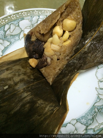 六月吃粽子滿心歡!家藝傳世、飄香百年-《凱薩飯店肉粽端午禮盒》