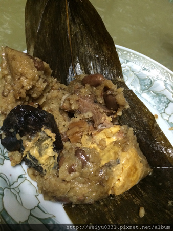 六月吃粽子滿心歡!家藝傳世、飄香百年-《凱薩飯店肉粽端午禮盒》