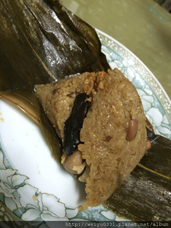 六月吃粽子滿心歡!家藝傳世、飄香百年-《凱薩飯店肉粽端午禮盒》