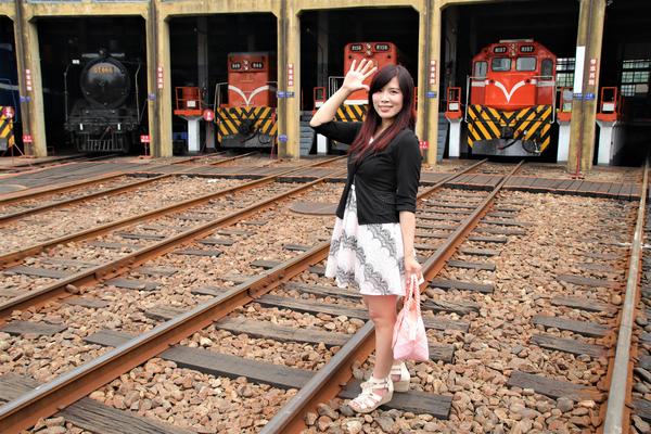 彰化扇形車站:【彰化市景點】扇形車庫~彰化僅存全台唯一,360度超大轉向盤的調度,火車迷必追景點