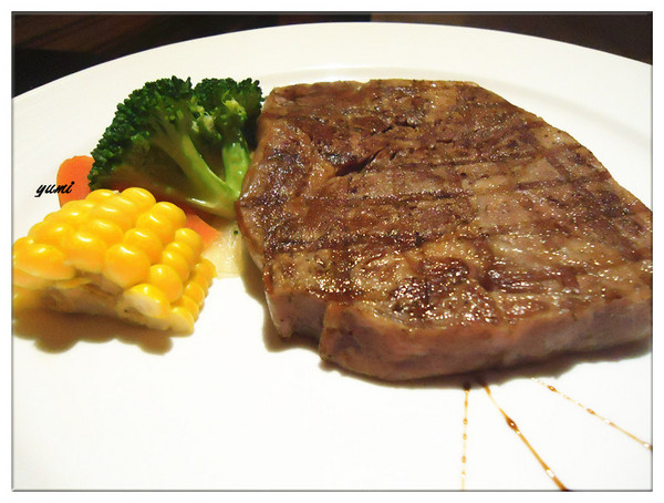 Big mama:【台中食記】祝大家擒人劫都很快樂♥♥奢華的饗宴@金典酒店Big mama牛排料理創意廚坊 Big mama:【台中食記】祝大家擒人劫都很快樂♥♥奢華的饗宴@金典酒店Big mama牛排料理創意廚坊