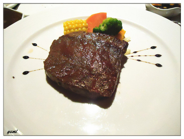 Big mama:【台中食記】祝大家擒人劫都很快樂♥♥奢華的饗宴@金典酒店Big mama牛排料理創意廚坊 Big mama:【台中食記】祝大家擒人劫都很快樂♥♥奢華的饗宴@金典酒店Big mama牛排料理創意廚坊