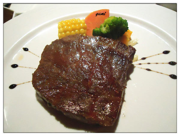 Big mama:【台中食記】祝大家擒人劫都很快樂♥♥奢華的饗宴@金典酒店Big mama牛排料理創意廚坊 Big mama:【台中食記】祝大家擒人劫都很快樂♥♥奢華的饗宴@金典酒店Big mama牛排料理創意廚坊