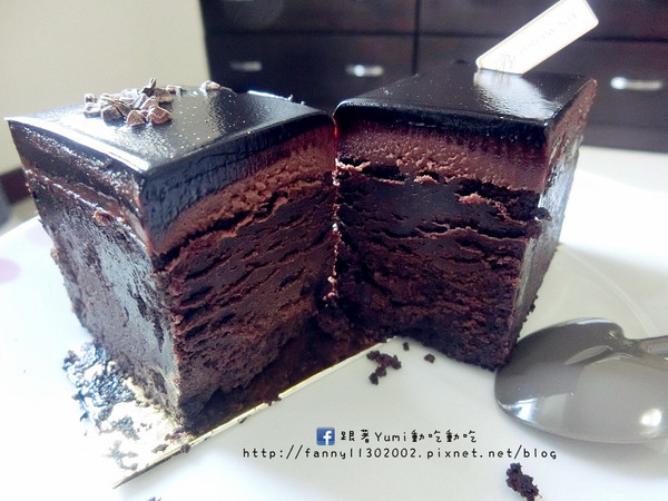 布朗尼甜點-Brownie Patisserie:【愛評網口碑券§第97彈】台中公益路蛋糕甜點/伴手禮/送禮最佳選擇!推薦:85%松露布朗尼+檸檬生乳蛋糕+芋頭生乳塔*布朗尼甜點-Brownie Patisserie*@跟著Yumi尤美美動吃動吃(體驗日:2015年5月30日) 布朗尼甜點-Brownie Patisserie:【愛評網口碑券§第97彈】台中公益路蛋糕甜點/伴手禮/送禮最佳選擇!推薦:85%松露布朗尼+檸檬生乳蛋糕+芋頭生乳塔*布朗尼甜點-Brownie Patisserie*@跟著Yumi尤美美動吃動吃(體驗日:2015年5月30日)