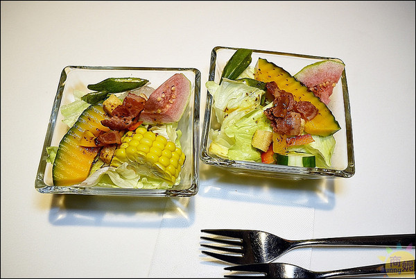 Ping 18： 台中藍帶主廚日法餐廳。Ping 18品十八新日法輕食。冬季新推出鍋物套餐、豪華雙人套餐、商業午餐更超值@sunny吃喝遊樂