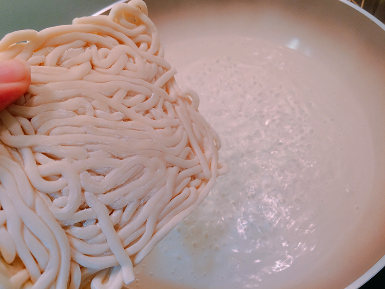 喬園手工大水餃,我不是他媽媽,台酒麻油雞麵,滿漢大餐,KiKi食品雜貨蔥油拌麵,手工日曬麵,曾拌麵香蔥椒麻口味,小廚師泰式綠咖哩雞麵