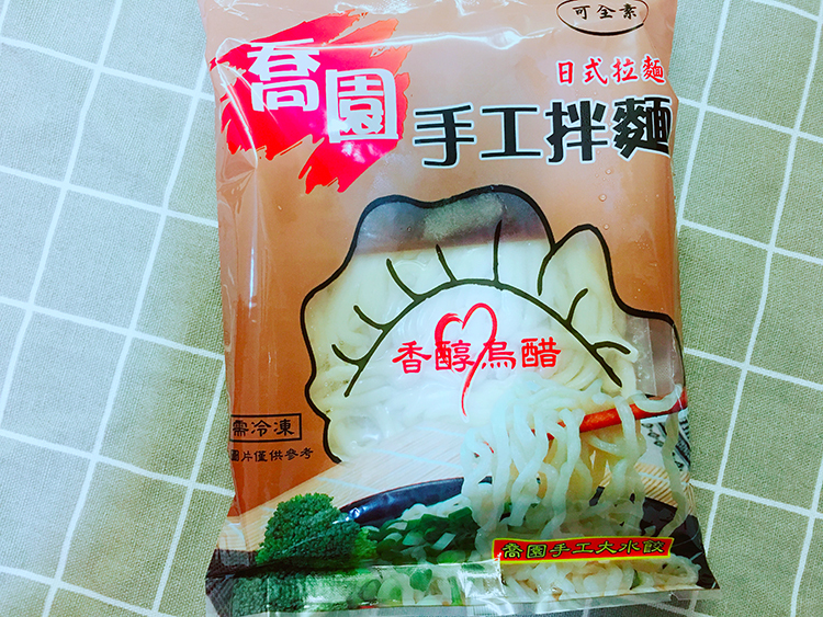 喬園手工大水餃,我不是他媽媽,喬園手工拌麵,快煮拌麵,麵大師,千拌麵,蔥蔥回魂麵,賈以時日,小麥麵粉,小麥麵條,中正區美食,高CP值麵條