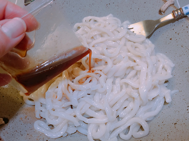 喬園手工大水餃,我不是他媽媽,喬園手工拌麵,快煮拌麵,麵大師,千拌麵,蔥蔥回魂麵,賈以時日,小麥麵粉,小麥麵條,中正區美食,高CP值麵條