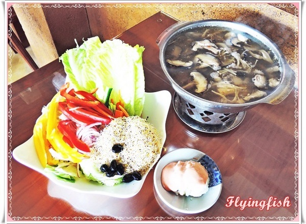 老媽媽桶仔雞:✜ 健康美味滴鄉村料理-宜蘭員山「老媽媽桶仔雞」◕‿◠。 老媽媽桶仔雞:✜ 健康美味滴鄉村料理-宜蘭員山「老媽媽桶仔雞」◕‿◠。